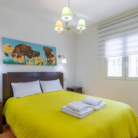 Tatil Evi Flores By Nora Moraira